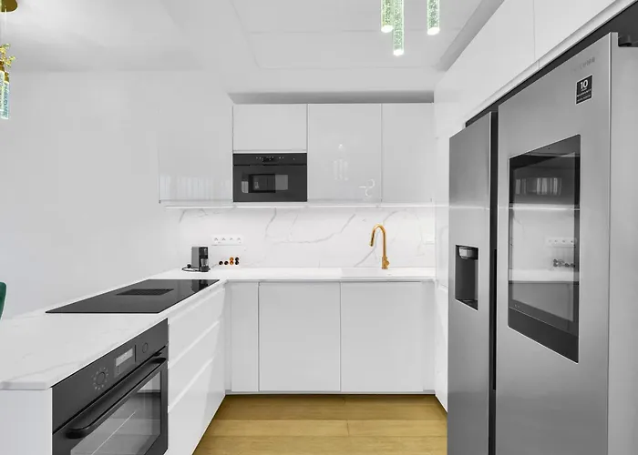 Skypark's Modern Lejlighed